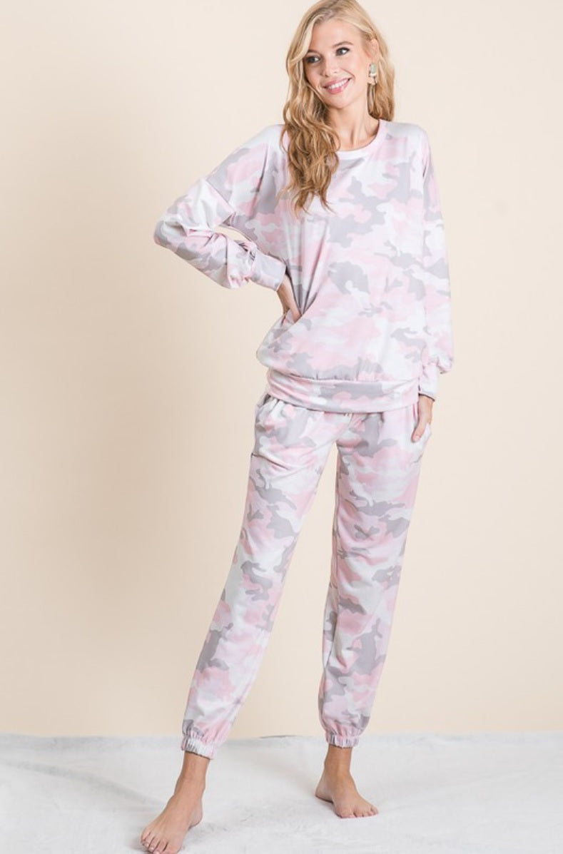 Pink & Pale Grey Camo Lounge Set